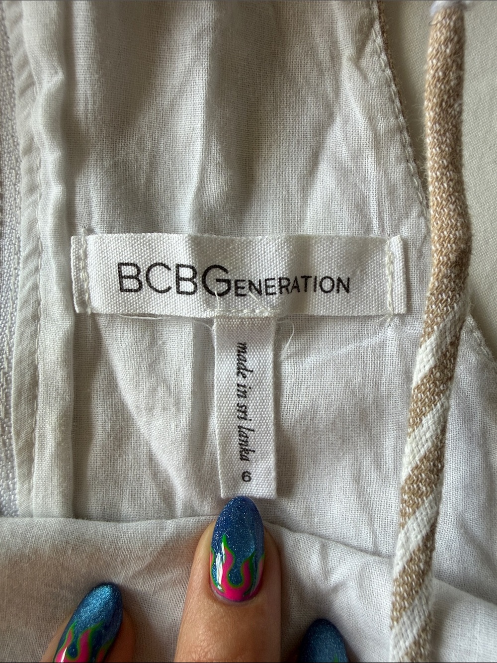 Striped Linen-Blend Crop Top & Shorts Set in Beige and White - Picture 5 of 9